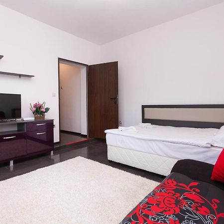 Central Beach Guest Rooms Burgas by Eksteriør bilde