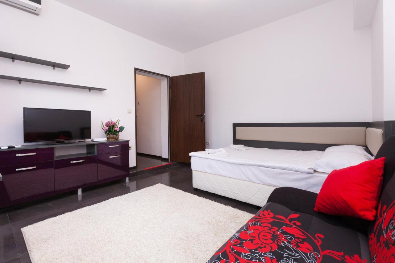 Central Beach Guest Rooms Burgas by Eksteriør bilde